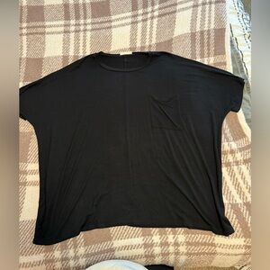 Zenana Outfitters Black Women's Top